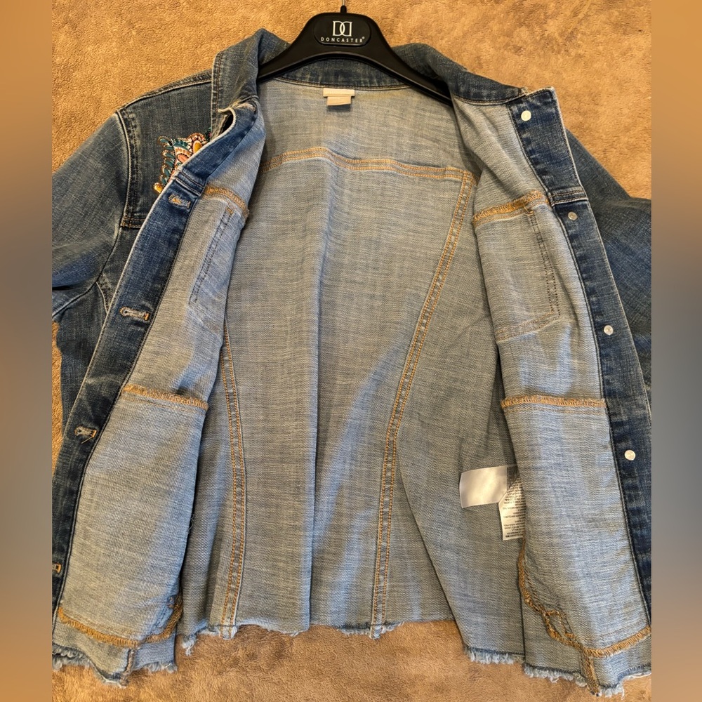 Chico’s Embroidered Denim Jacket Size 12 - Picture 9 of 12